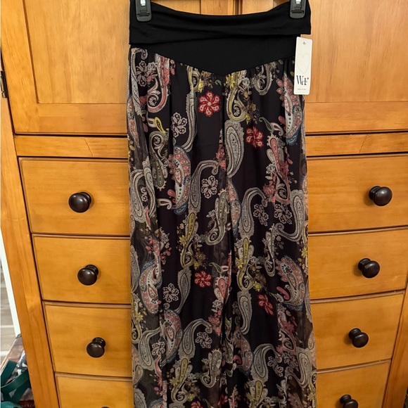 NWT flowy wide legged pants, sheer overlay with black lining - Picture 3 of 5